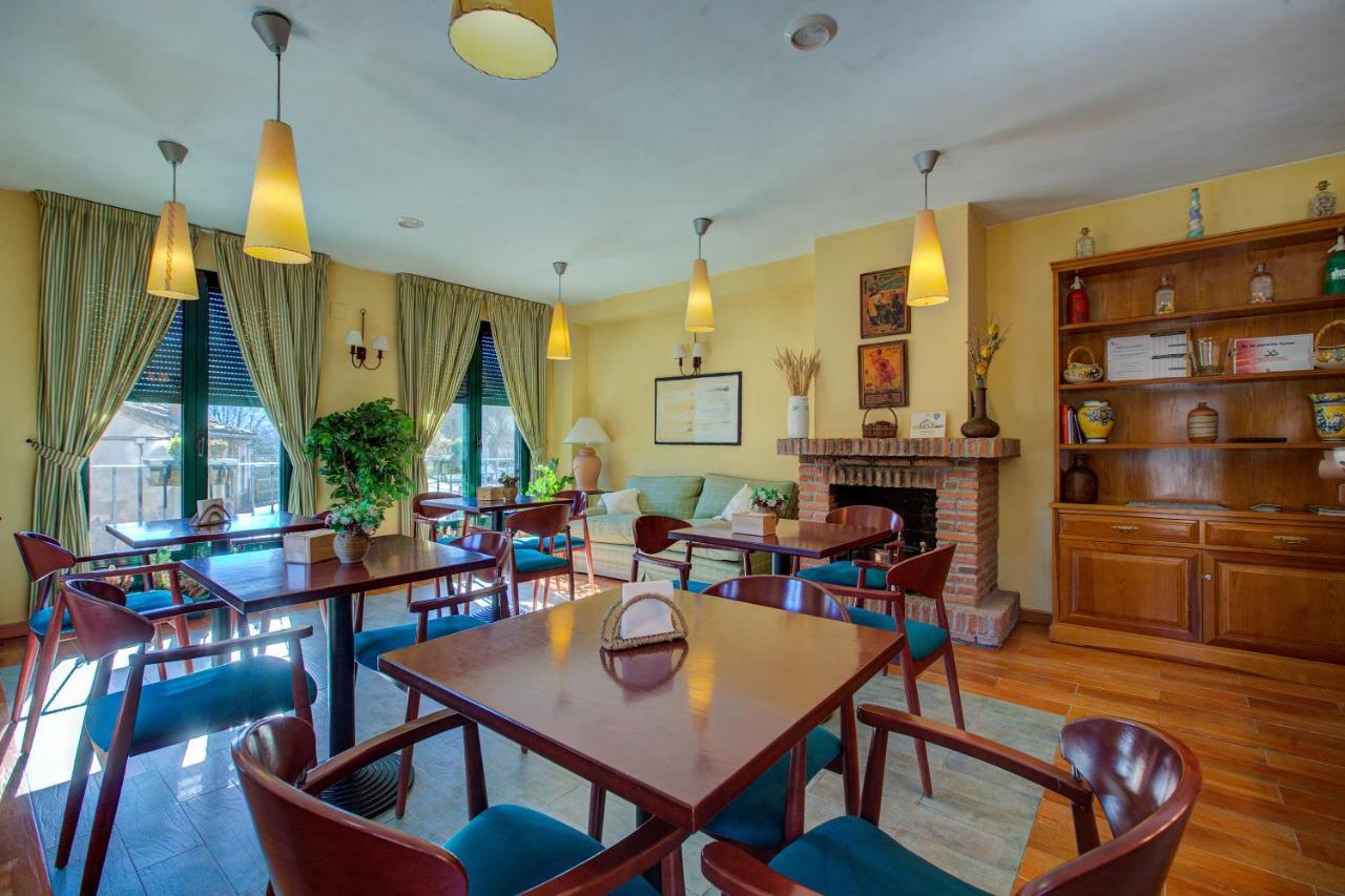Casa Rural La Chata By Vivere Stays Valsain Екстер'єр фото