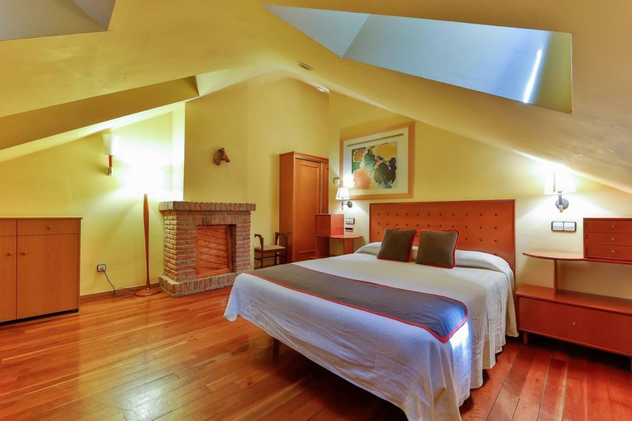 Casa Rural La Chata By Vivere Stays Valsain Екстер'єр фото