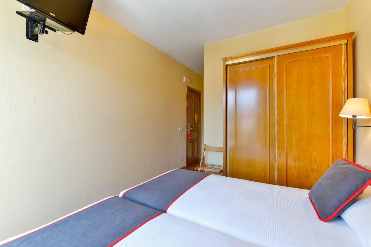 Casa Rural La Chata By Vivere Stays Valsain Екстер'єр фото