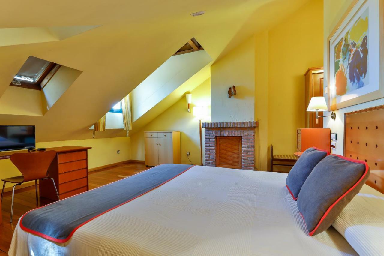 Casa Rural La Chata By Vivere Stays Valsain Екстер'єр фото